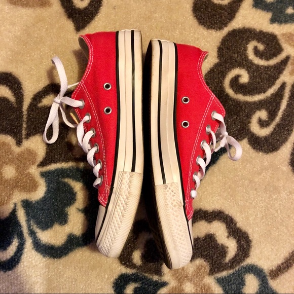 Pink Converse - Picture 2 of 3